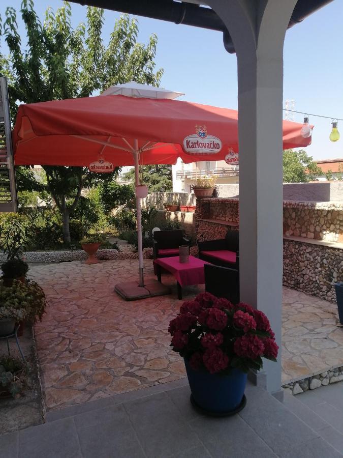 Apartman Antonija Pula Exterior photo