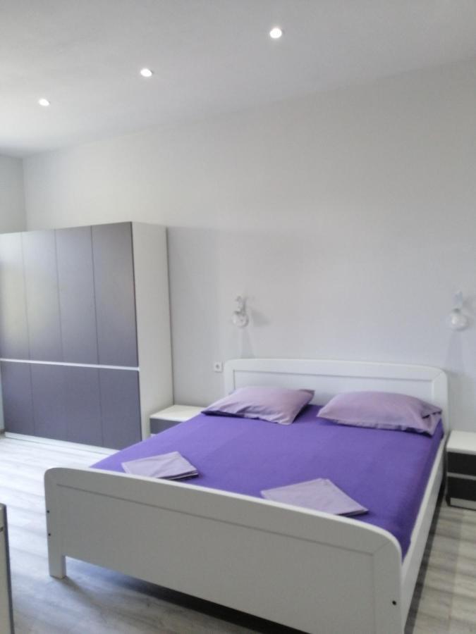 Apartman Antonija Pula Exterior photo